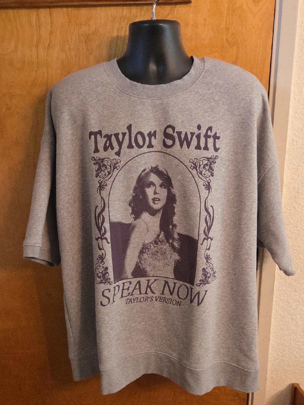 Taylor Swift Speak Now Official Tour Oversized Sweatshirt Short Sleeves XXL